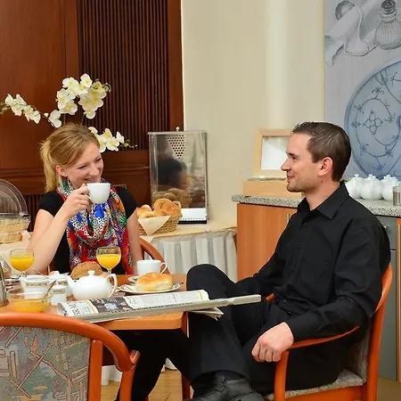 Fruehlings-hotel فندق